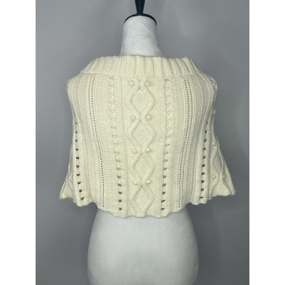 Vintage Only White Cape Shawl Size Small Wool Blend - Picture 3 of 5